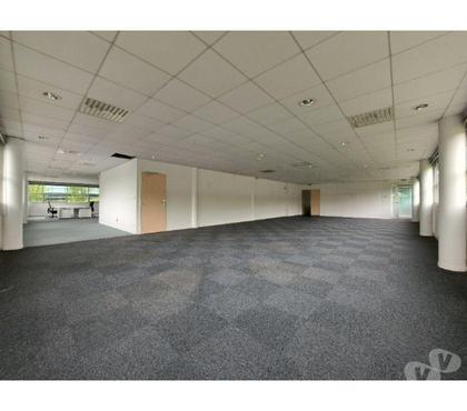 Achat, location bureaux Labege Haute-Garonne - Photos Vivastreet (X-18251) Bureaux Vide 963 m²