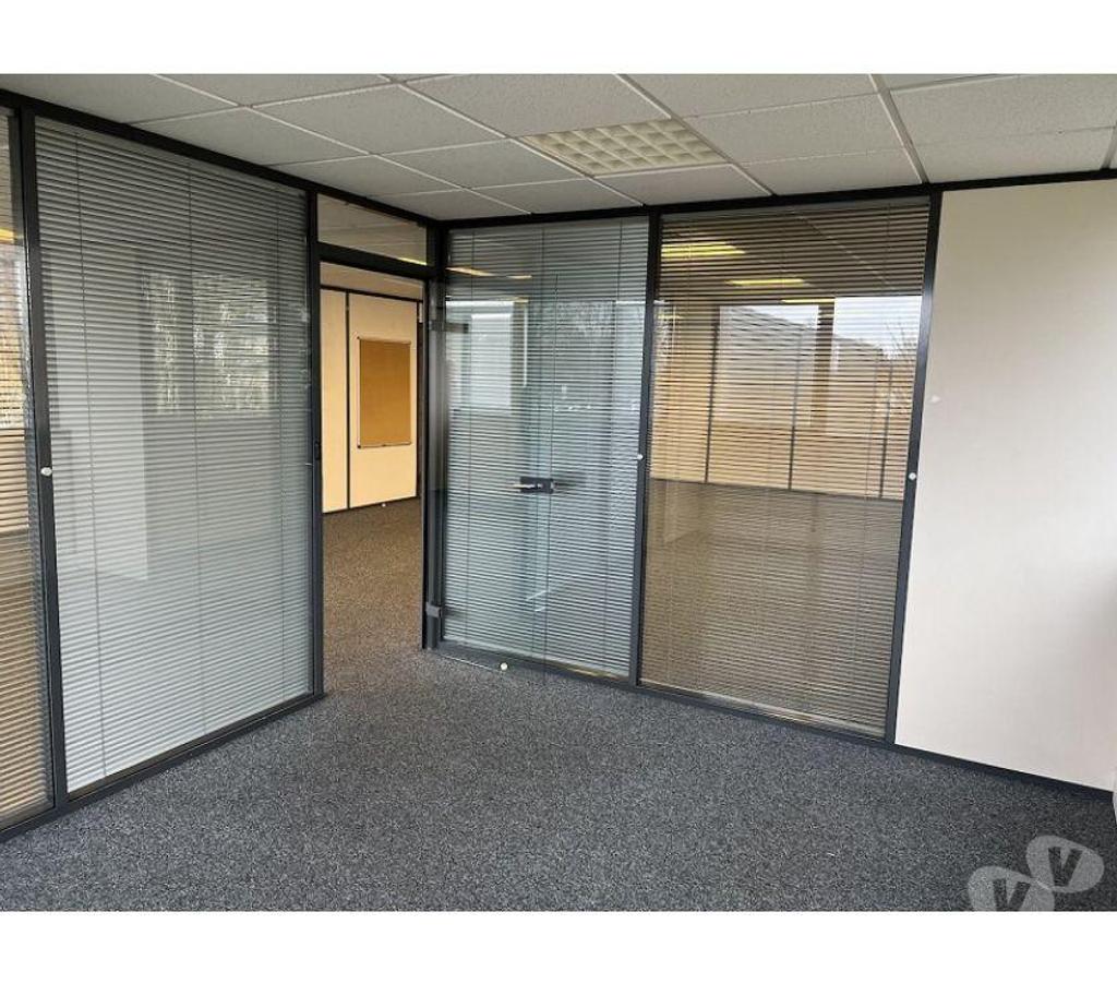 bureaux locaux Gironde Merignac - 33700 - Photos Vivastreet (X-17803) Bureaux Vide 149 m²