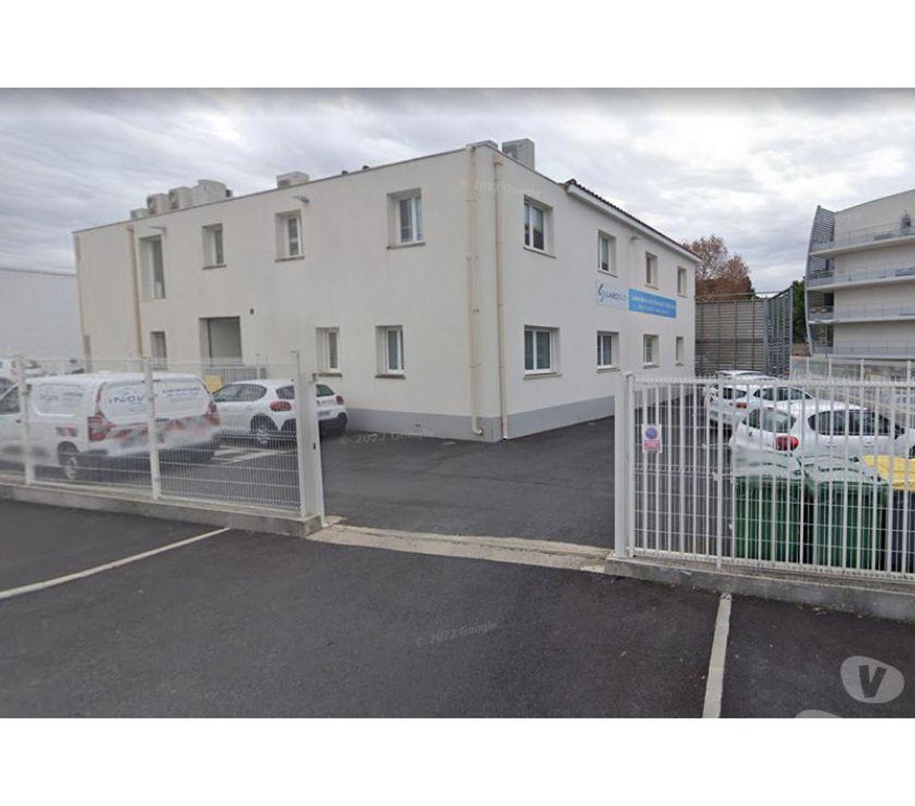 bureaux locaux Hérault Beziers - 34500 - Photos Vivastreet (X-18286) Bureaux Vide 200 m²