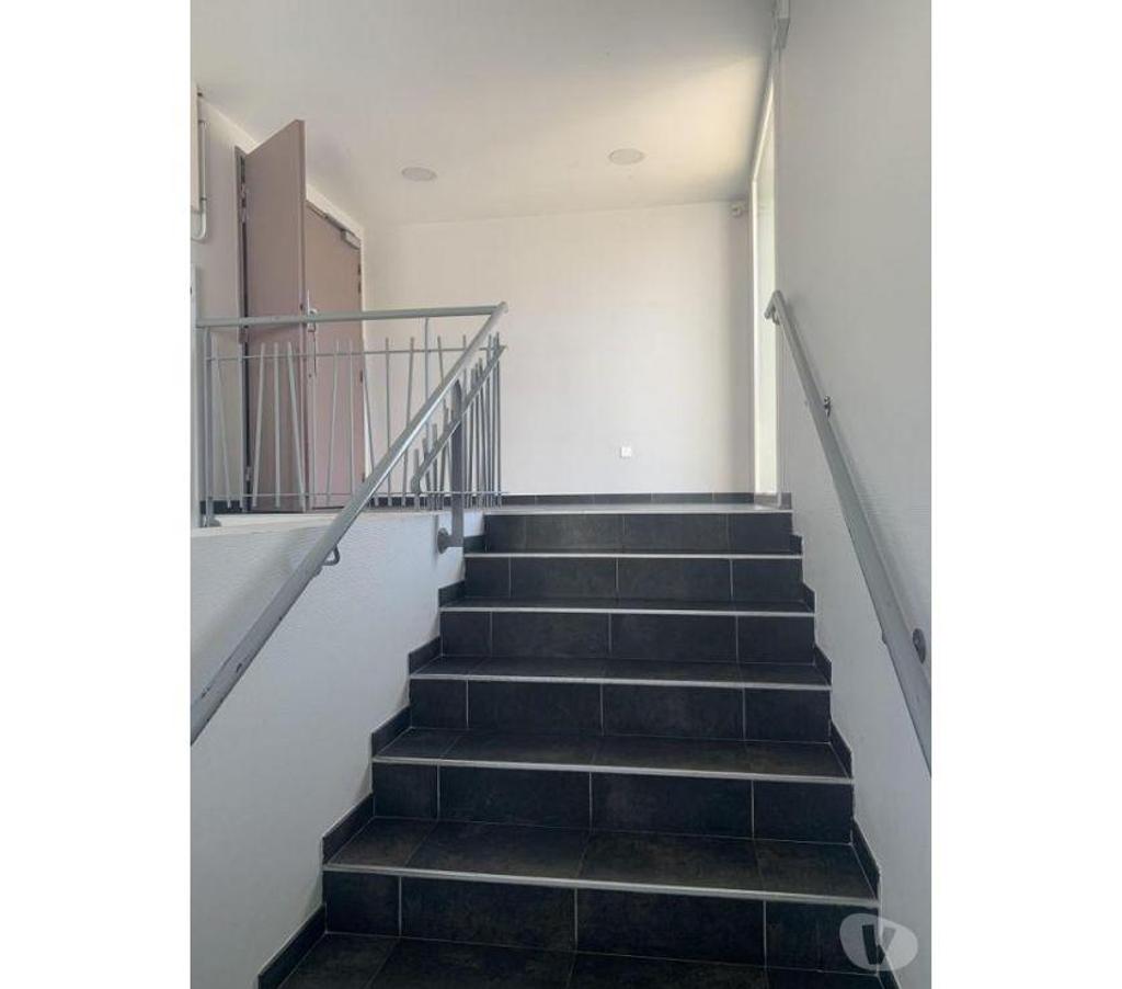 bureaux locaux Hérault Beziers - 34500 - Photos Vivastreet (X-18286) Bureaux Vide 200 m²