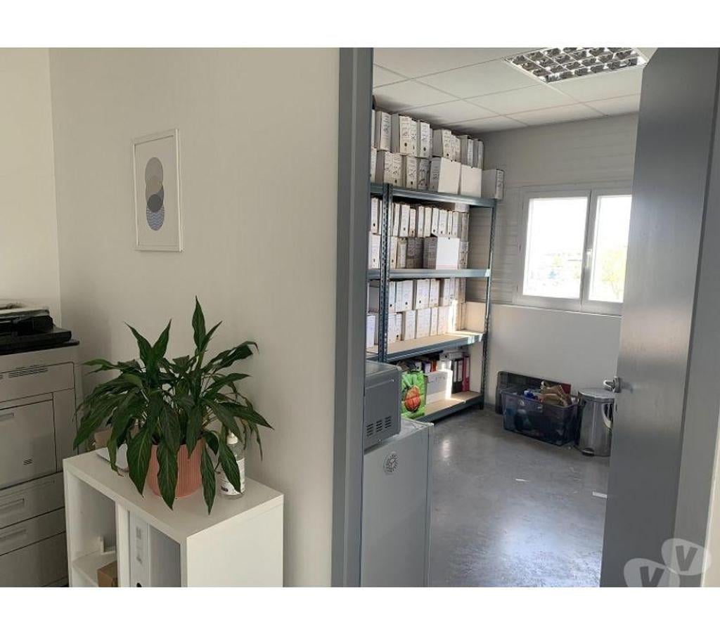 bureaux locaux Hérault Vendres - 34350 - Photos Vivastreet (X-18285) Bureaux Vide 95 m²