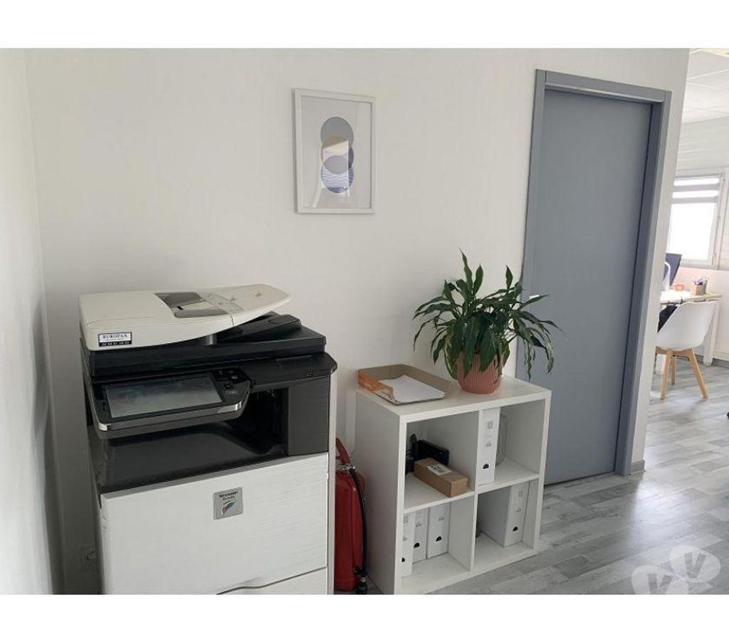 bureaux locaux Hérault Vendres - 34350 - Photos Vivastreet (X-18284) Bureaux Vide 105 m²