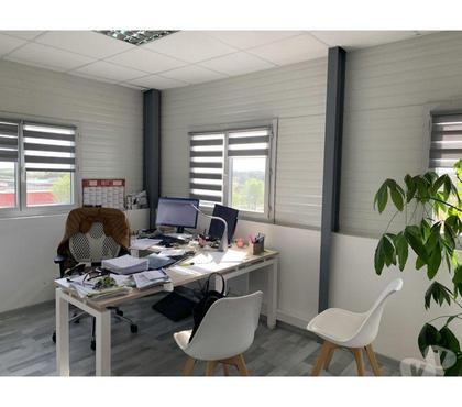 vente, location bureaux Vendres Hérault - Photos Vivastreet (X-18284) Bureaux Vide 105 m²