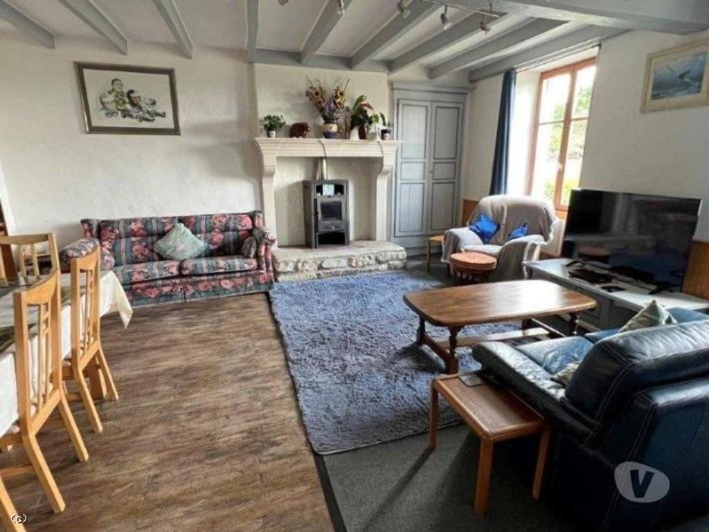Vente Maison Deux-Sèvres Chef Boutonne - 79110 - Photos Vivastreet Ensemble de Deux Maisons Anciennes - Proche Chef-Boutonne