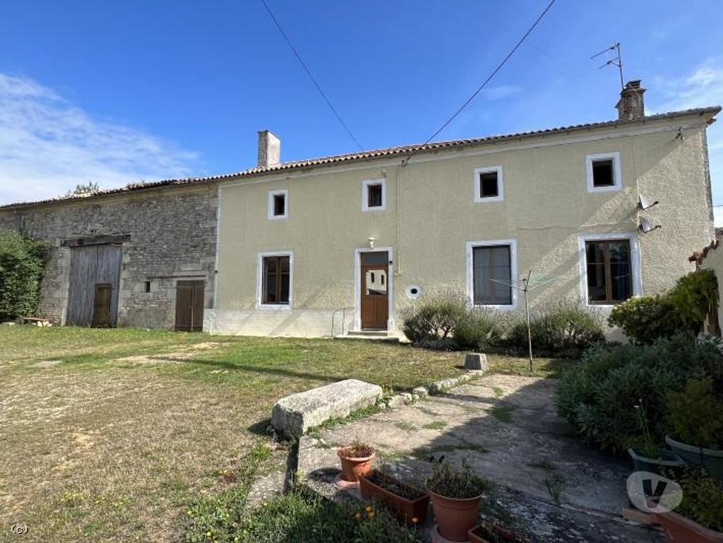 Vente Maison Deux-Sèvres Chef Boutonne - 79110 - Photos Vivastreet Ensemble de Deux Maisons Anciennes - Proche Chef-Boutonne