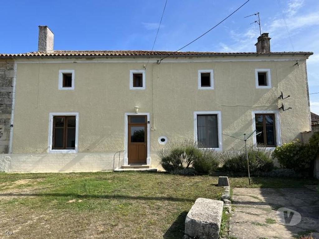 Vente Maison Deux-Sèvres Chef Boutonne - 79110 - Photos Vivastreet Ensemble de Deux Maisons Anciennes - Proche Chef-Boutonne