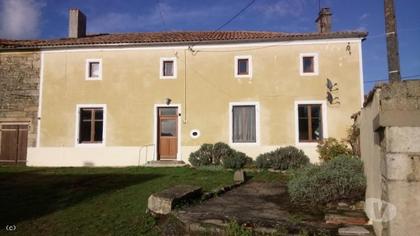 Vendre maison Chef Boutonne Deux-Sèvres - Photos Vivastreet Ensemble de Deux Maisons Anciennes - Proche Chef-Boutonne