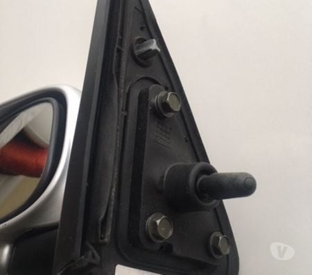 Pièces et services auto Nord Valenciennes - 59300 - Photos Vivastreet Rétroviseur AVG pour NISSAN Micra 278 .17 