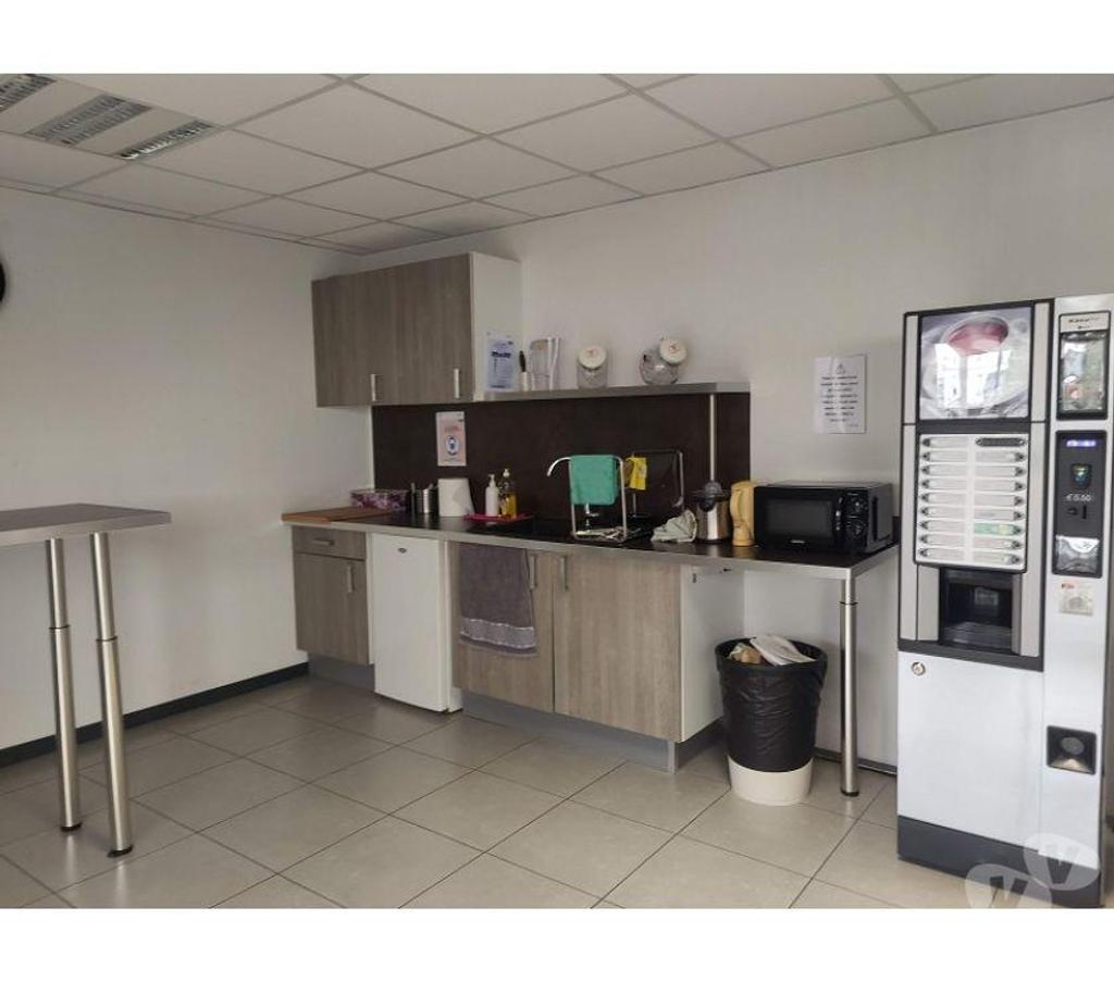 bureaux locaux Haute-Garonne Toulouse - Photos Vivastreet (X-08679) Bureaux Vide 10 m²