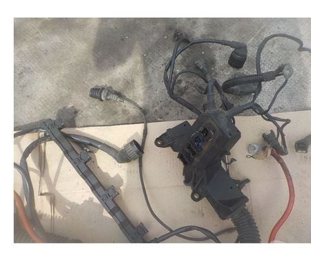 Pièces et services auto Pyrénées-Orientales Perpignan - Photos Vivastreet faisceau electrique moteur bmw e36 essence de 1994