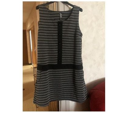 Vêtements Roiffieux Ardèche - Photos Vivastreet (155)-1 Robe sans manches, marque cache-cache, en jersey