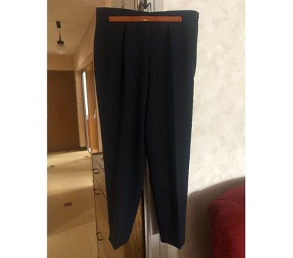 Vêtements occasion Roiffieux Ardèche - Photos Vivastreet (157)-1 Pantalon femme marine, marque mina.b, taille 46