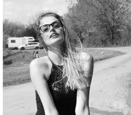 Castings, modèles, photographes Auch Gers - Photos Vivastreet CHERCHE MODELE FEMININ