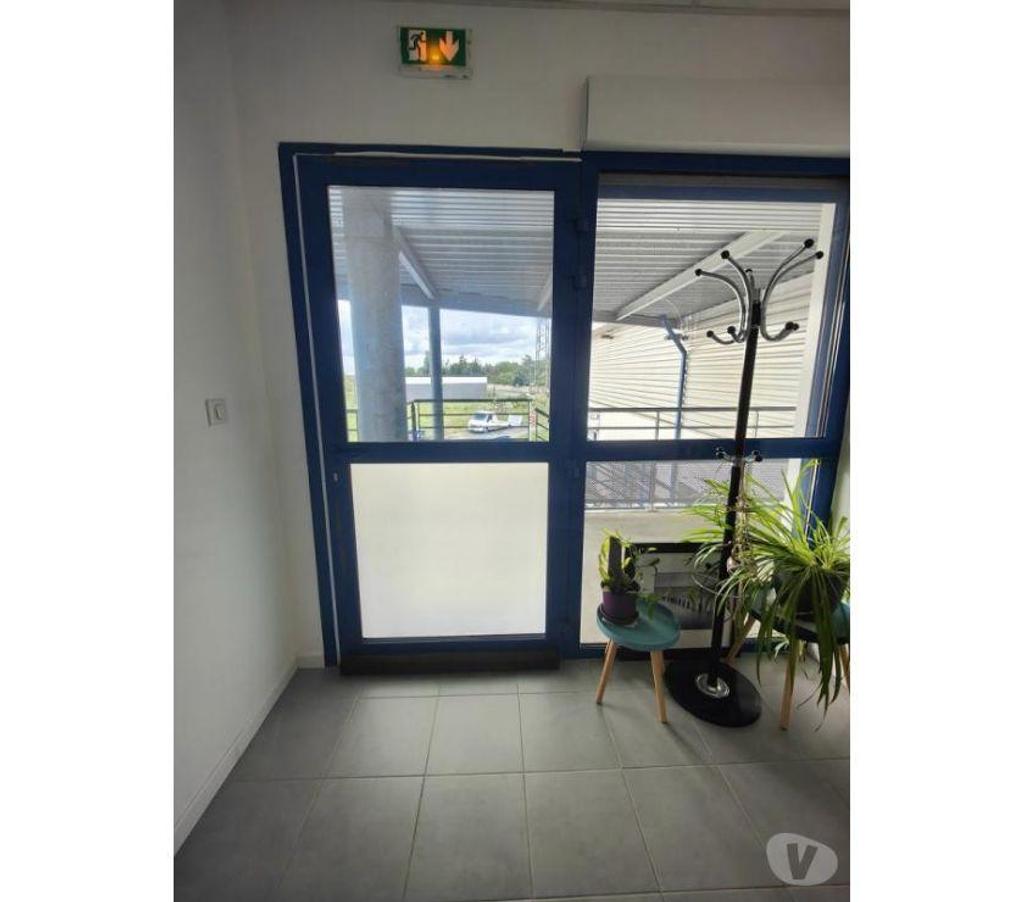 bureaux locaux Haute-Garonne La Salvetat St Gilles - 31880 - Photos Vivastreet (X-18471) Bureaux Vide 13 m²