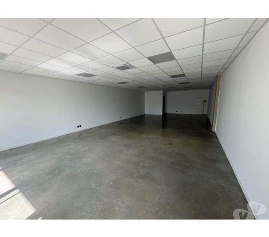 bureaux locaux Haute-Garonne Portet sur Garonne - 31120 - Photos Vivastreet (X-18544) Bureaux Vide 94 m²