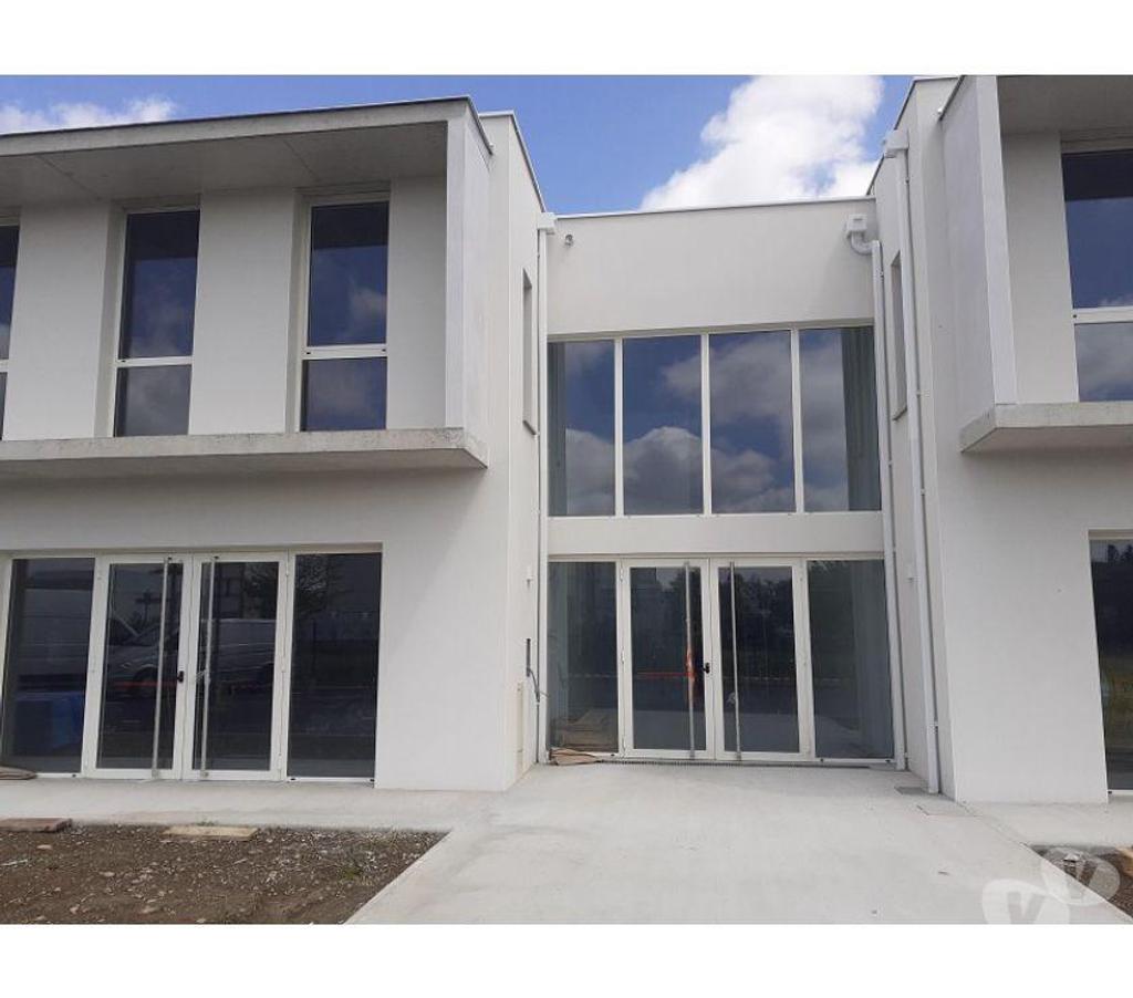bureaux locaux Haute-Garonne Portet sur Garonne - 31120 - Photos Vivastreet (X-18544) Bureaux Vide 94 m²
