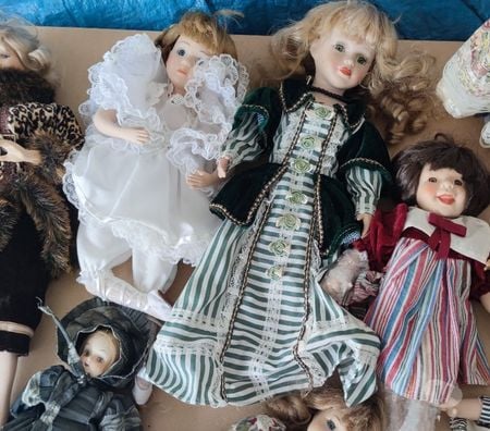 Jeux - Jouets Val-d'Oise Bernes sur Oise - 95340 - Photos Vivastreet LOT DE 12 POUPÉES EN PORCELAINE Vintage