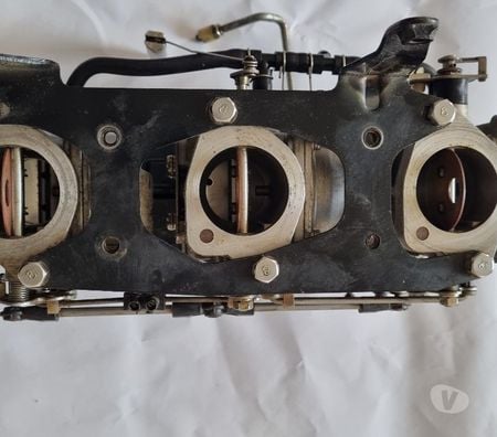 Accessoires bateau Nord Lille - Photos Vivastreet RAMPE de carburateurs yamaha 50 CV, 60CV, 70 CV