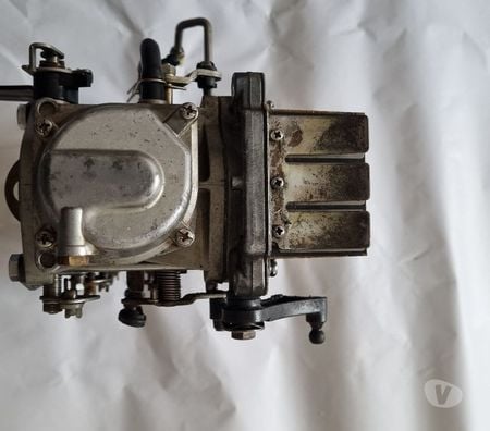 Accessoires bateau Nord Lille - Photos Vivastreet RAMPE de carburateurs yamaha 50 CV, 60CV, 70 CV