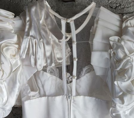 Vêtements occasion Val-d'Oise Bernes sur Oise - 95340 - Photos Vivastreet TOP : Sublime ROBE DE MARIÉE Années 80 Taille 36