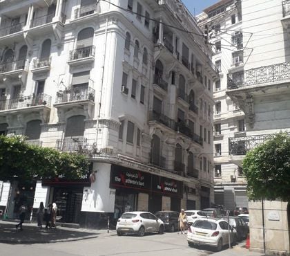 Appartements à vendre - Photos Vivastreet Sublime appartement F12 haussmannien Alger - 300m