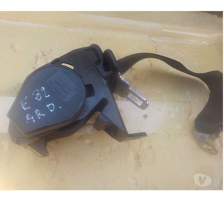 Pièces et services auto Pyrénées-Orientales Perpignan - Photos Vivastreet ceinture securite arriere droite ou gauche bmw e32