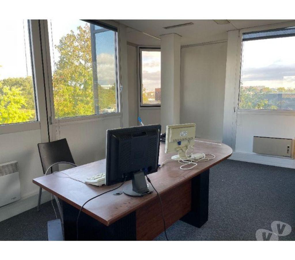 bureaux locaux Haute-Garonne Toulouse - Photos Vivastreet (X-17639) Bureaux Vide 266 m²