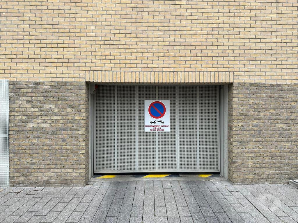 Parkings - Garages Bas-Rhin Strasbourg - Photos Vivastreet Parking à louer Quartier du Neudorf