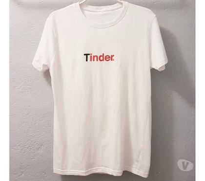 Vêtements Nimes Nimes - Photos Vivastreet T-shirt Tinder, taille S - 36 , NEUF