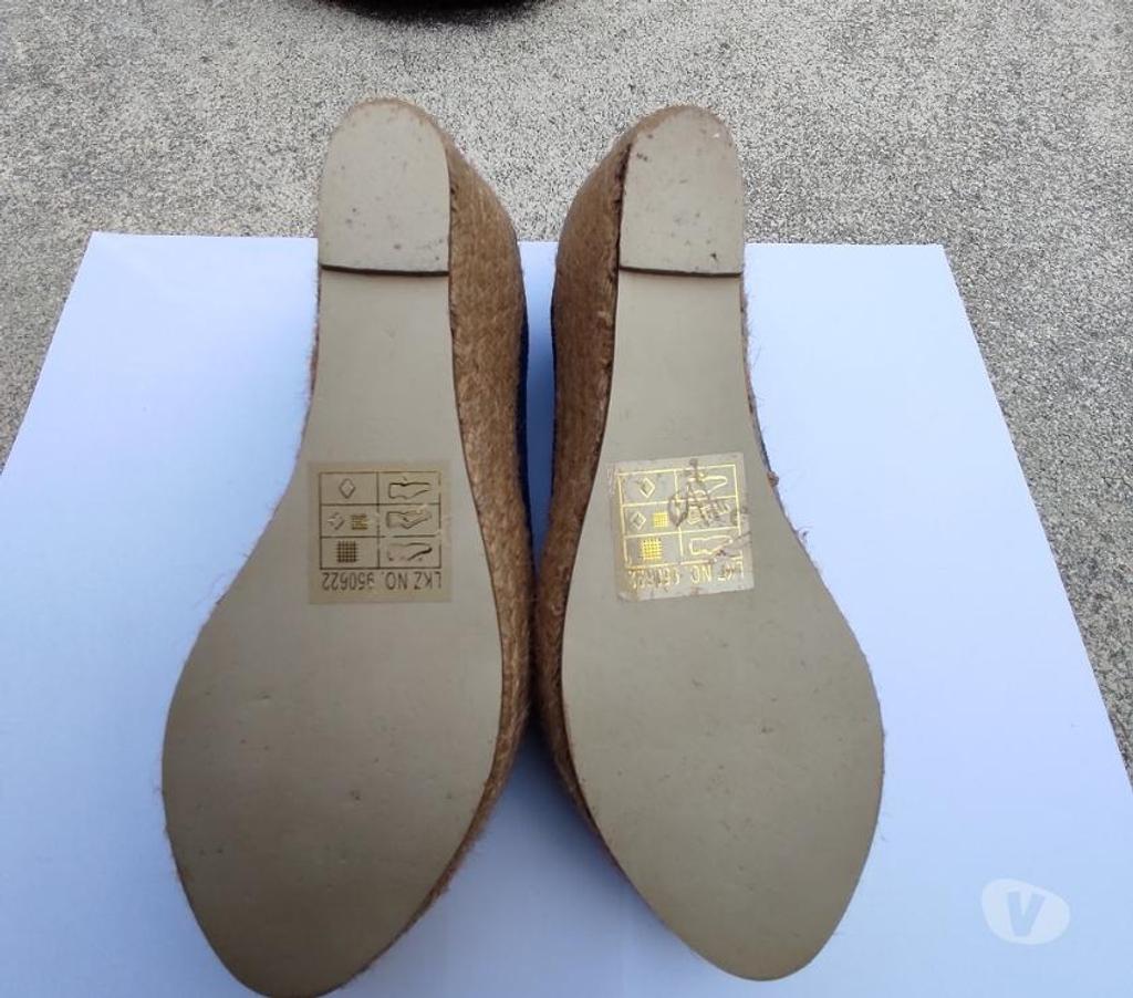 Chaussures Vendée Soullans - 85300 - Photos Vivastreet Chaussure très bon état