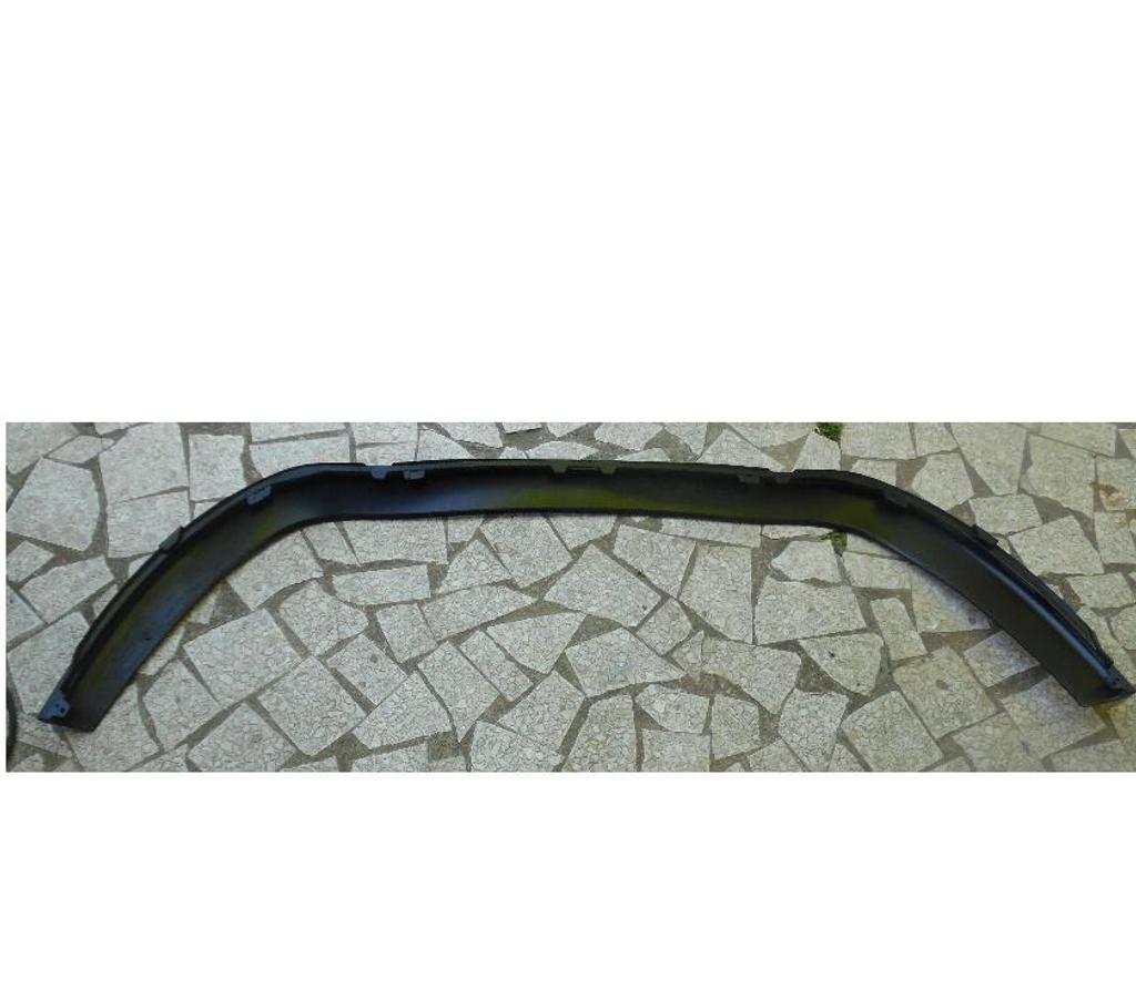 Pièces et services auto Hérault Castries - 34160 - Photos Vivastreet Lèvre inférieure neuve de pare-choc avant de Renault Clio IV