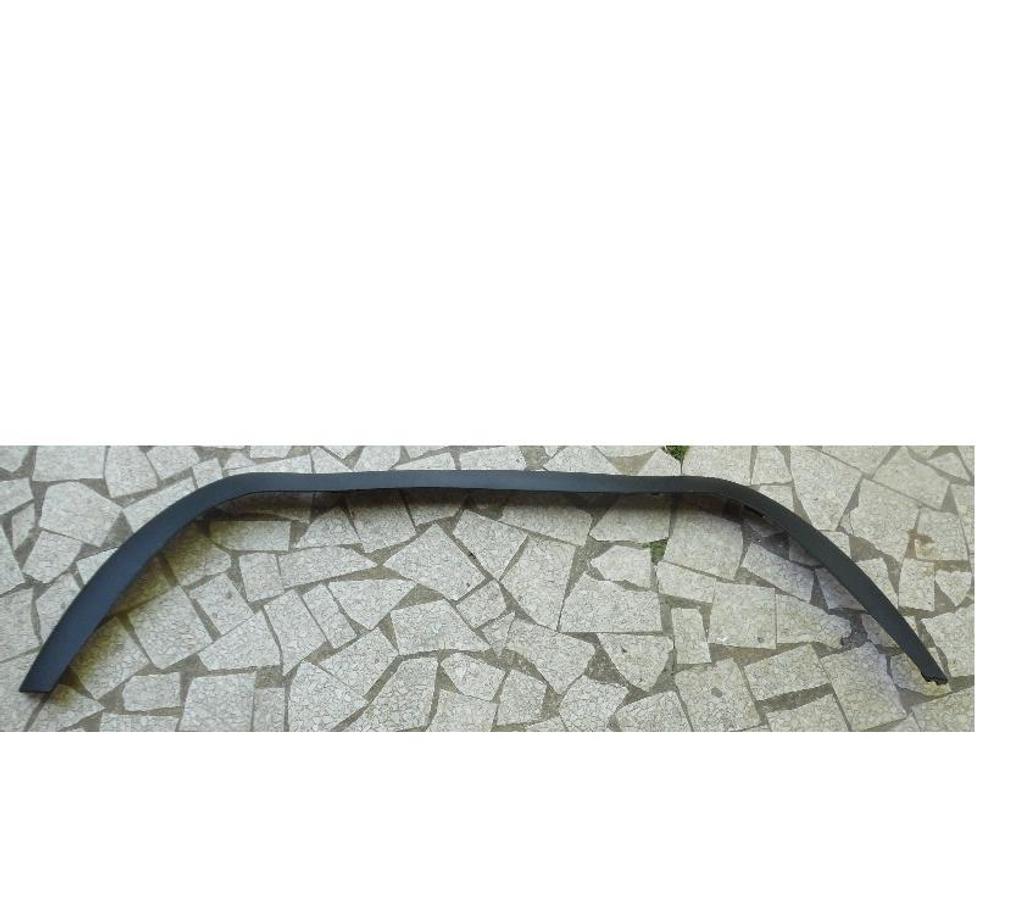 Pièces et services auto Hérault Castries - 34160 - Photos Vivastreet Lèvre inférieure neuve de pare-choc avant de Renault Clio IV