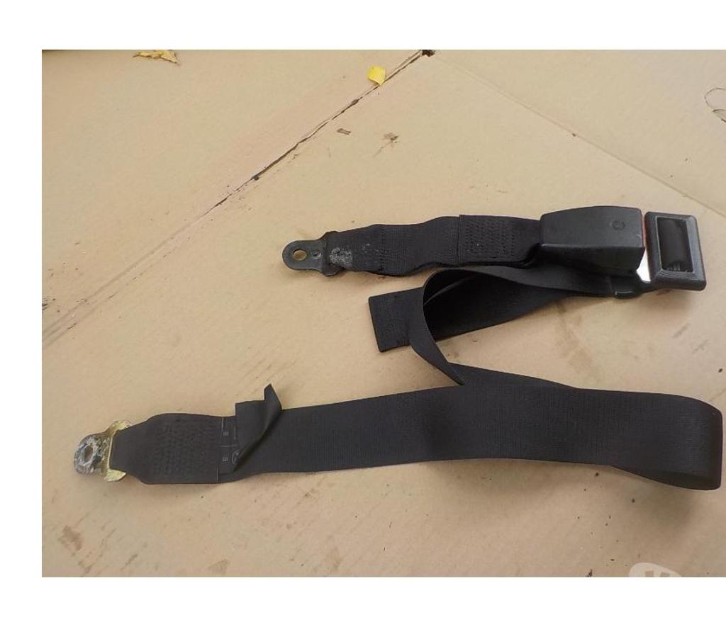 Pièces et services auto Pyrénées-Orientales Perpignan - Photos Vivastreet ceinture securite ventrale complete bmw 1997
