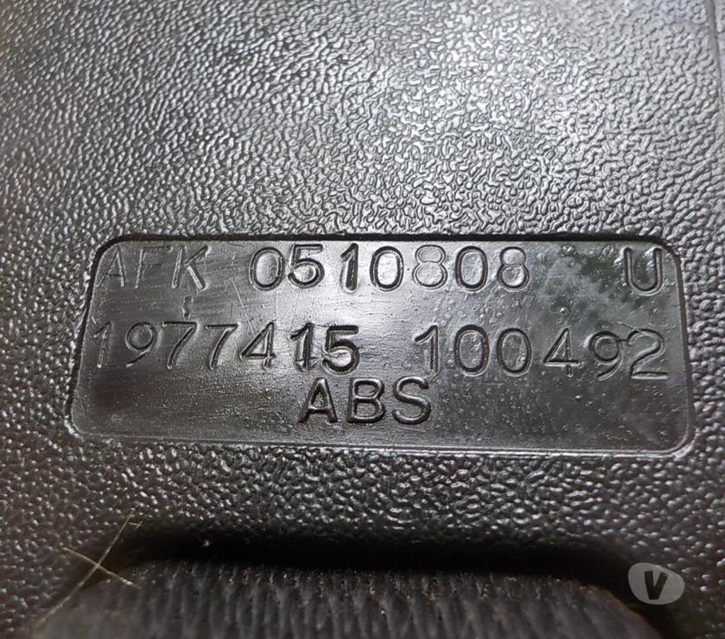 Pièces et services auto Pyrénées-Orientales Perpignan - Photos Vivastreet ceinture securite ventrale complete bmw 1997