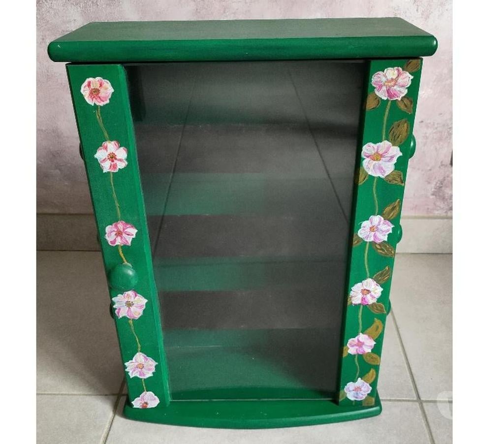 Ameublement & art de la table Jura Foncine le Haut - 39460 - Photos Vivastreet Meuble boîte à bijoux - colliers bracelets - bois fleurs