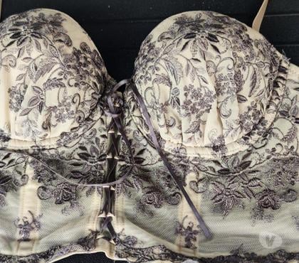 Vêtements occasion Bernes sur Oise Val-d'Oise - Photos Vivastreet SUPERBE : Soutien Gorge Brassière Taille 85B
