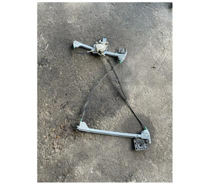 Accessoires auto & tuning St Vrain Essonne - Photos Vivastreet LÈVE VITRE AVANTS DE 206 CC