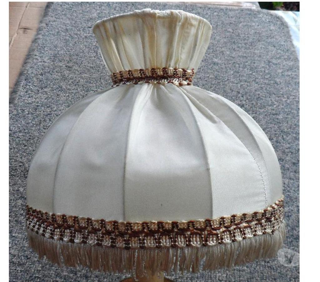 Décoration - art Hérault Castries - 34160 - Photos Vivastreet Lampe en bronze des AN 50 fil longueur 5 mètres L’ensemble 