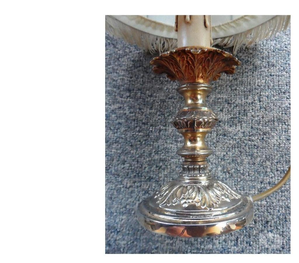 Décoration - art Hérault Castries - 34160 - Photos Vivastreet Lampe en bronze des AN 50 fil longueur 5 mètres L’ensemble 