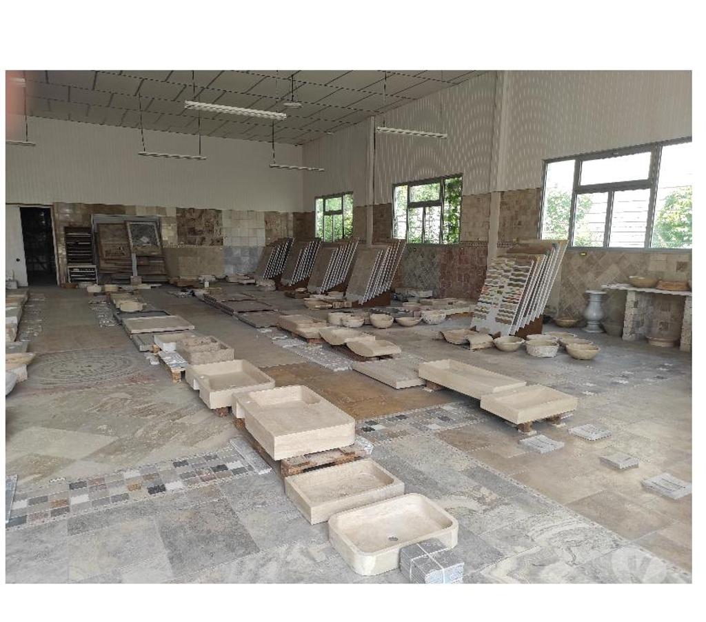  Vaucluse Valreas - 84600 - Photos Vivastreet travertin vasque evier bac a douche mosaique piedestal