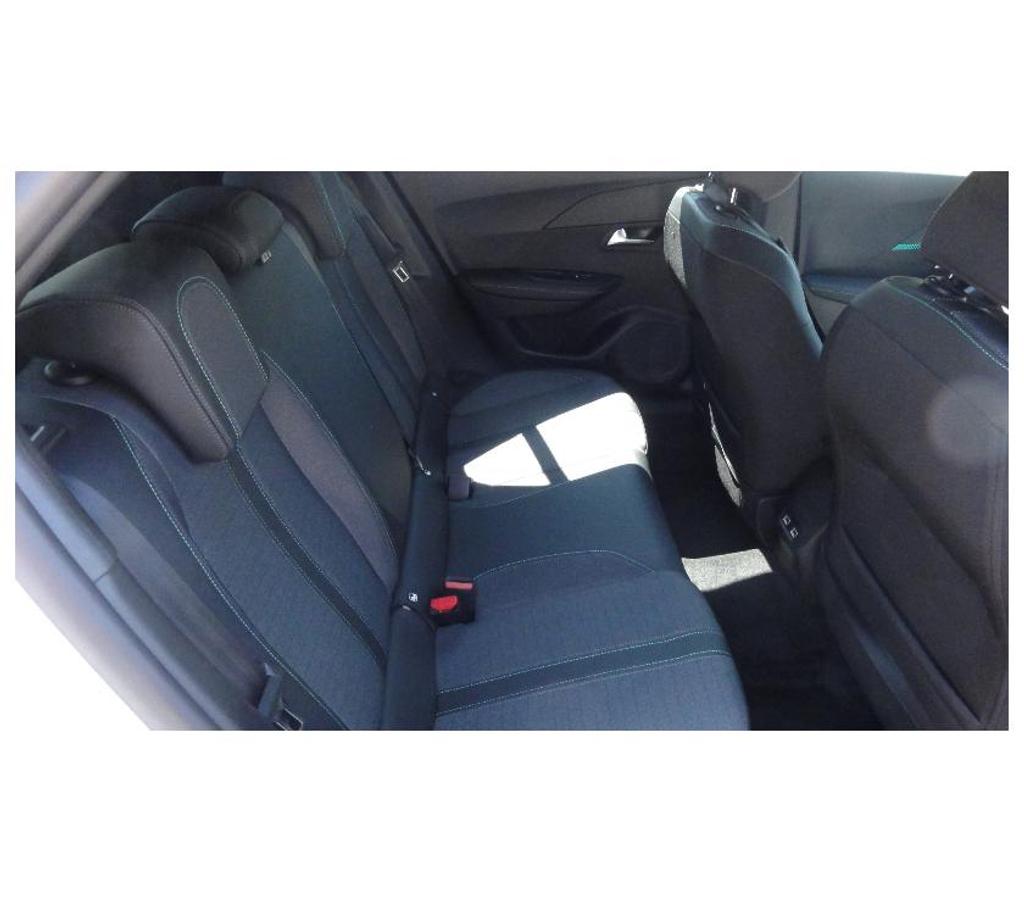 Voiture d'occasion Doubs Baume les Dames - Photos Vivastreet SUV 2008 Allure Pack Puretech 130 BVM6 Blanc Nacré