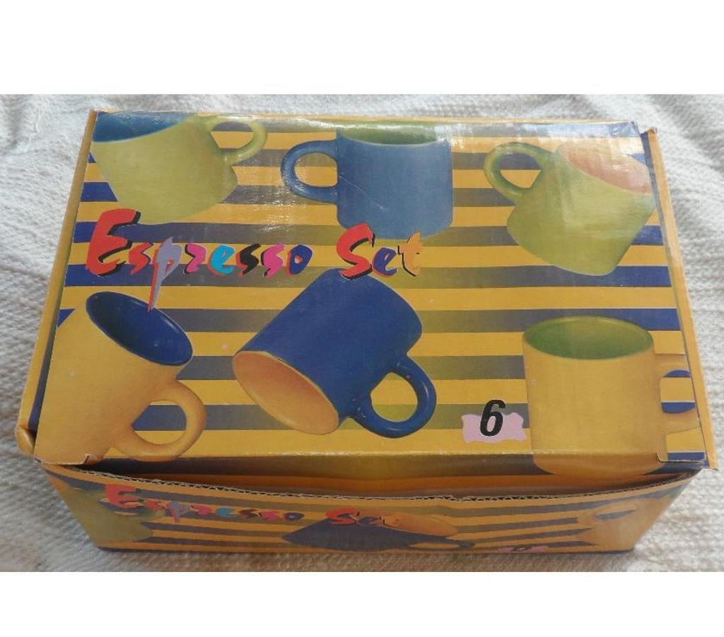 Ameublement & art de la table Hérault Castries - 34160 - Photos Vivastreet Carton de 6 tasses à café neuves de différentes couleurs 