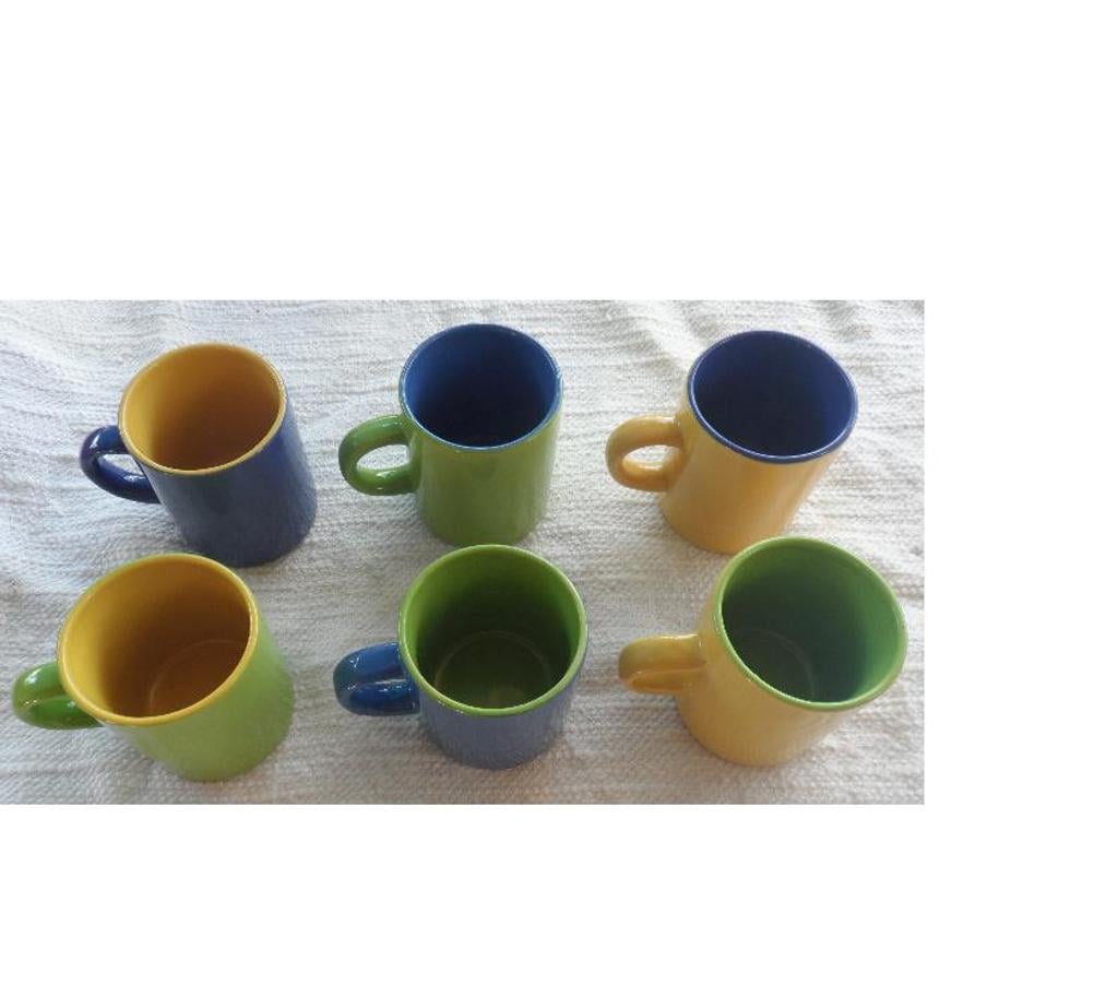 Ameublement & art de la table Hérault Castries - 34160 - Photos Vivastreet Carton de 6 tasses à café neuves de différentes couleurs 