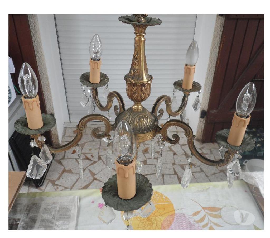 Décoration - art Hérault Castries - 34160 - Photos Vivastreet Lustre ancien à 5 éclairages en bronze doré et pampilles 
