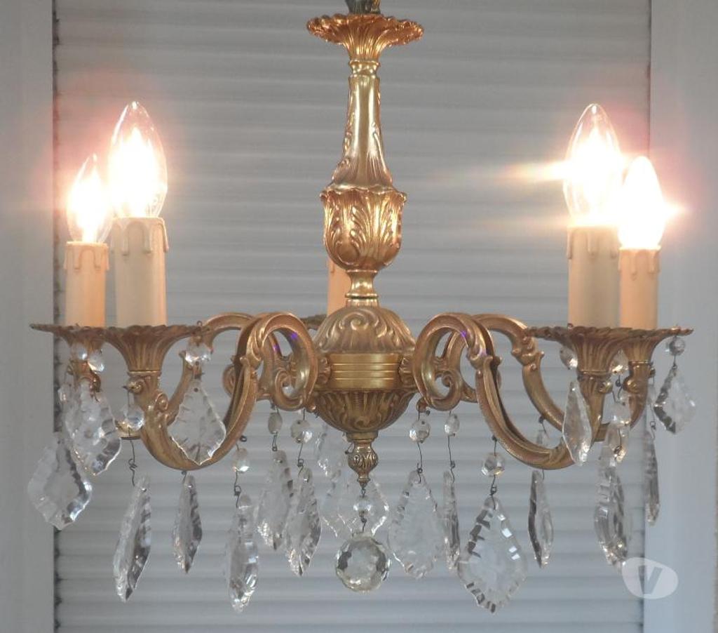 Décoration - art Hérault Castries - 34160 - Photos Vivastreet Lustre ancien à 5 éclairages en bronze doré et pampilles 