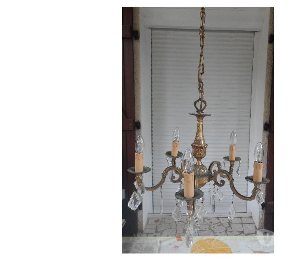 Décoration - art Hérault Castries - 34160 - Photos Vivastreet Lustre ancien à 5 éclairages en bronze doré et pampilles 