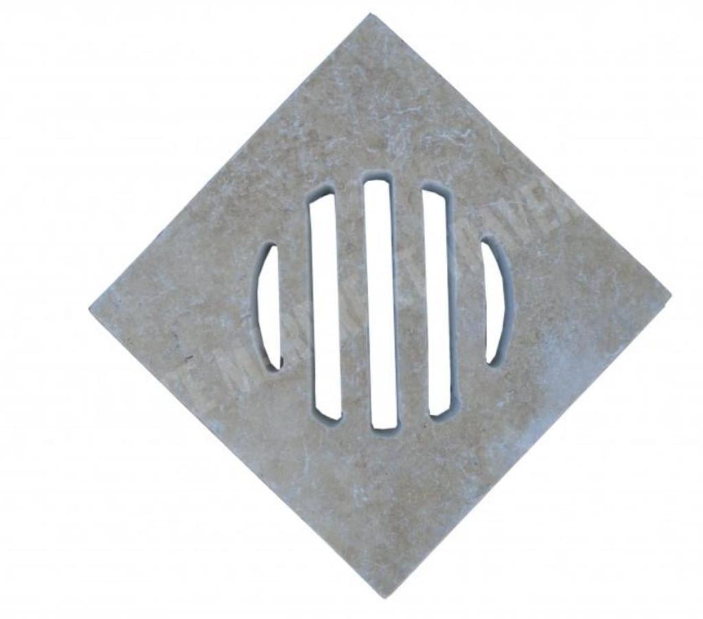  Vaucluse Valreas - 84600 - Photos Vivastreet travertin beige grille siphon rainure 28x28