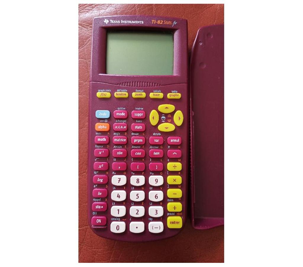 Informatique Rhône Lyon - Photos Vivastreet CALCULATRICE TEXAS INSTRUMENTS TI-82 STATS.FR