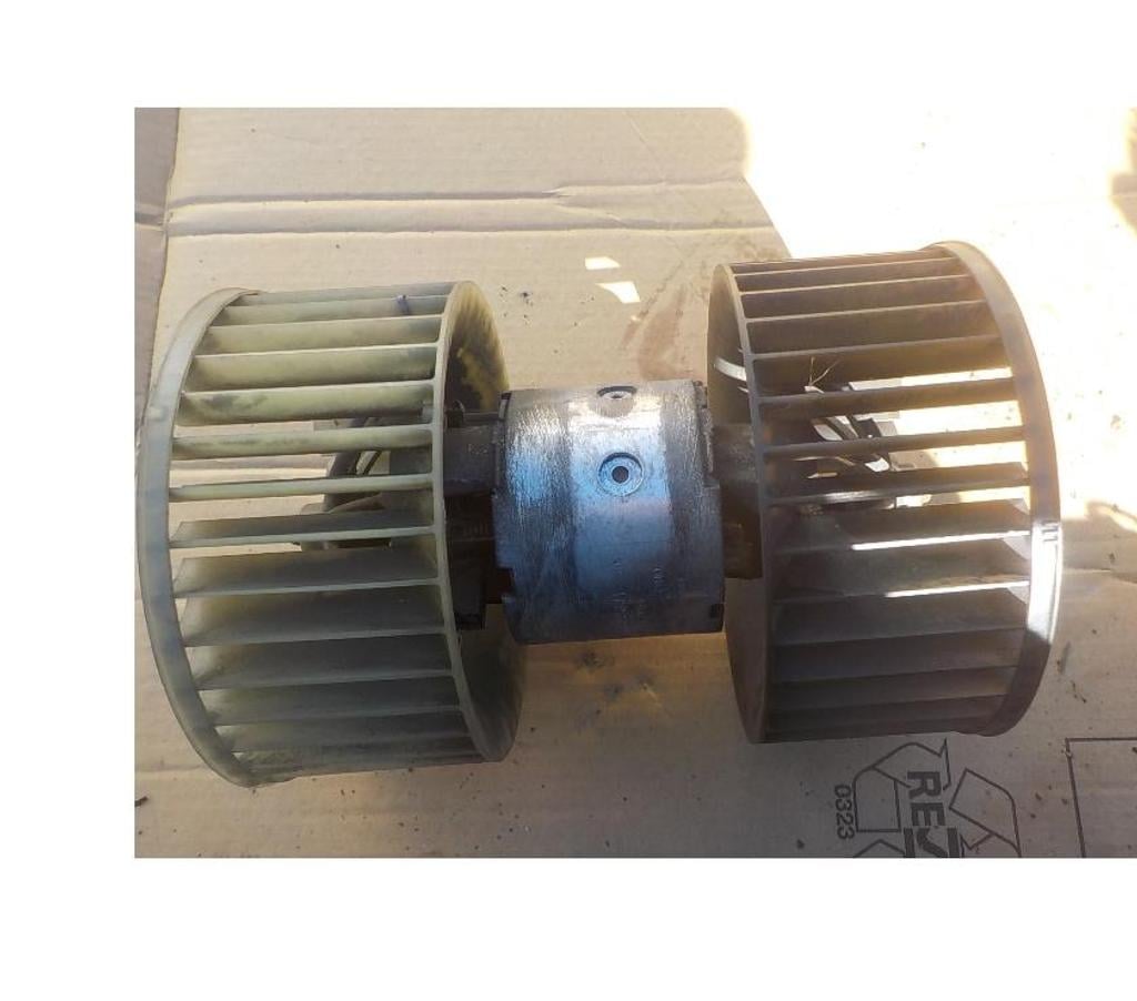 Pièces et services auto Pyrénées-Orientales Perpignan - Photos Vivastreet pulseur habitacle ou motoventilateur BOSCH bmw e36