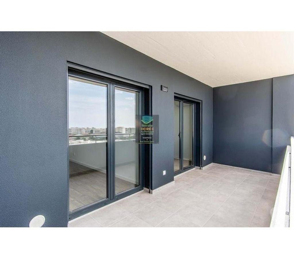 Appartements à vendre Portugal - Photos Vivastreet Nouveau T2 Duplex pour faire ses débuts avec vue sur la...